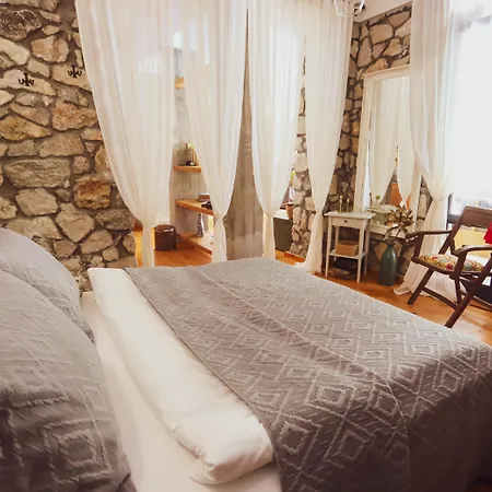 Hotel Nautical